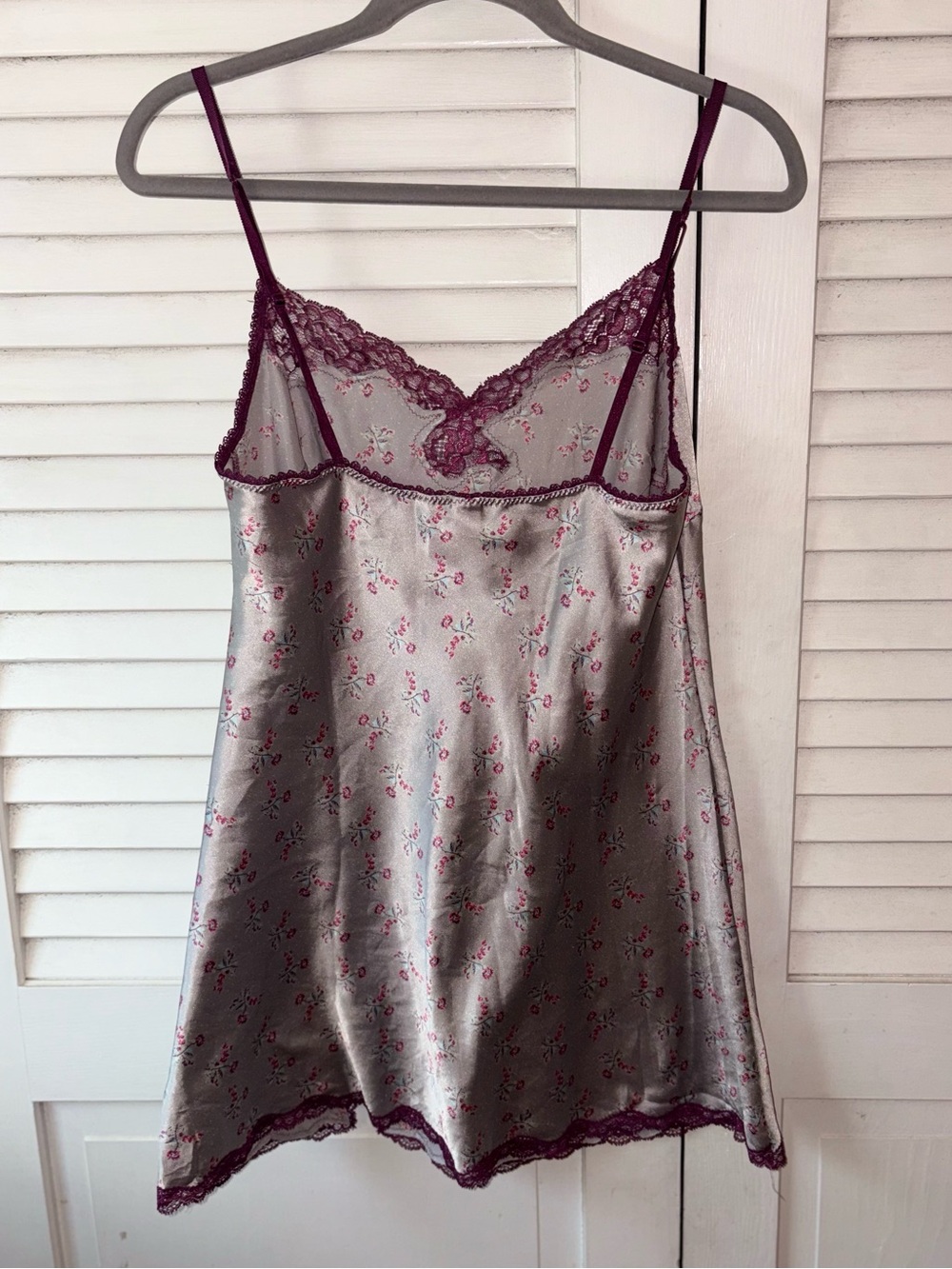 Vintage Victoria’s Secret Satin Lace Slip Camisole Top Floral Medium Y2K - Picture 5 of 8